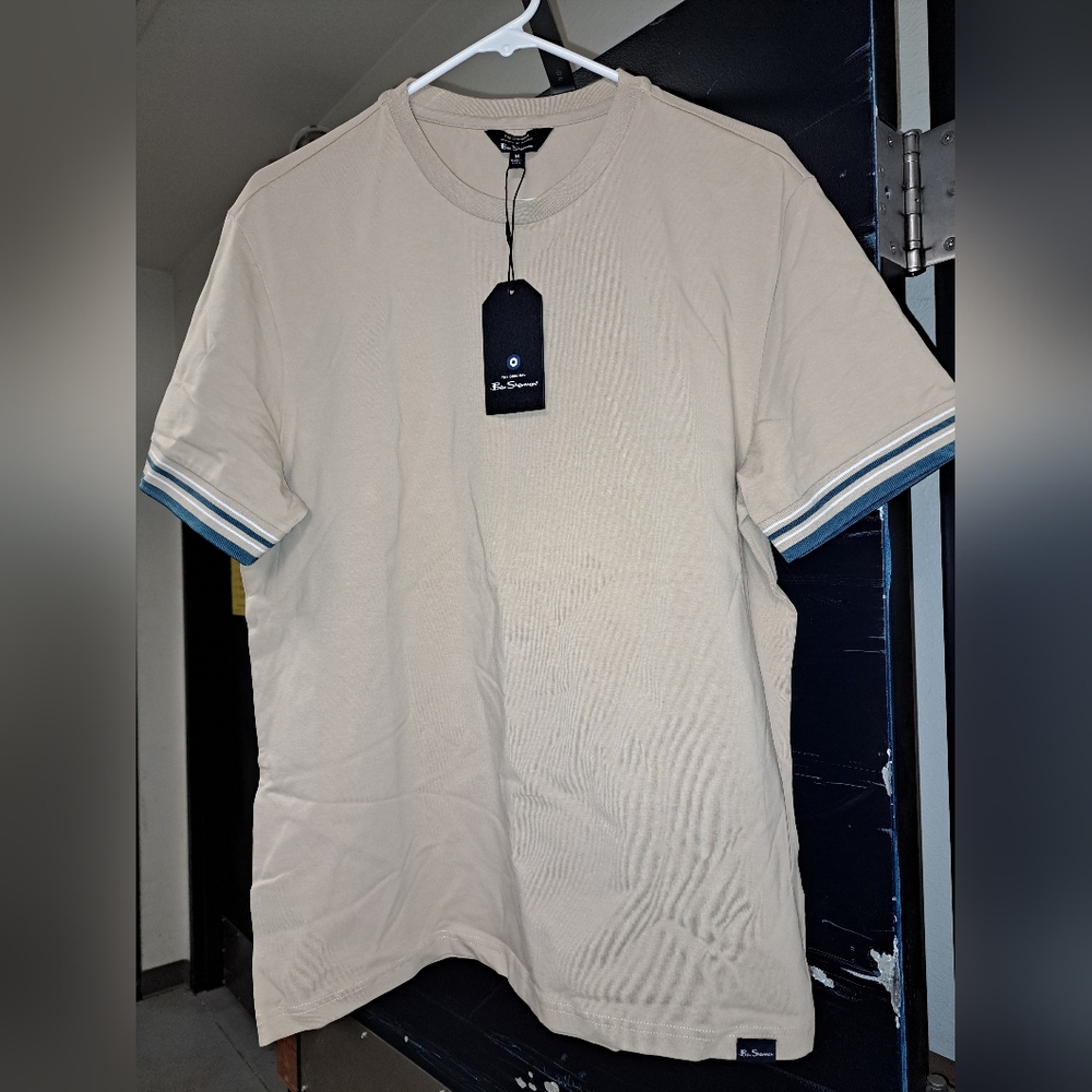The Original Ben Sherman men's shirt size medium, kaki color.